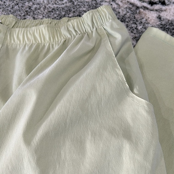 Alia two-piece outfit, vest is size M 3 pockets , pants size 12 with 2 pockets - Picture 13 of 16